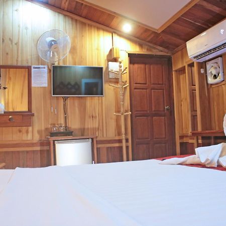 Apple Guesthouse Luangprabang Szoba fotó