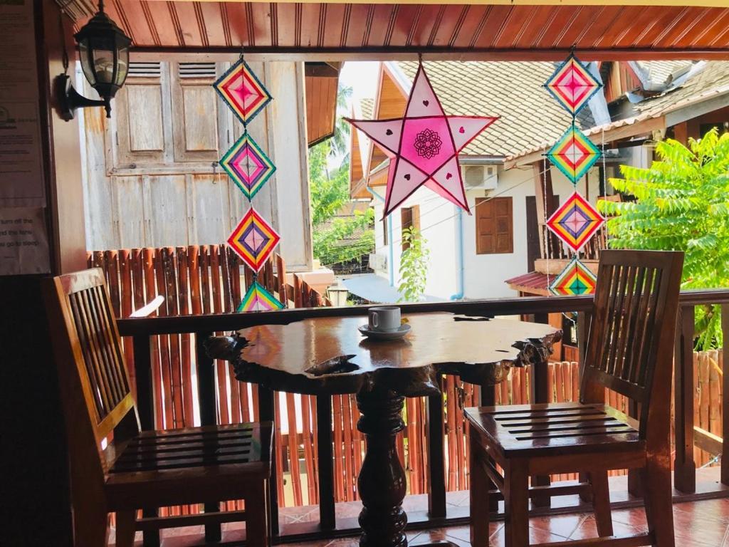Apple Guesthouse Luangprabang Kültér fotó