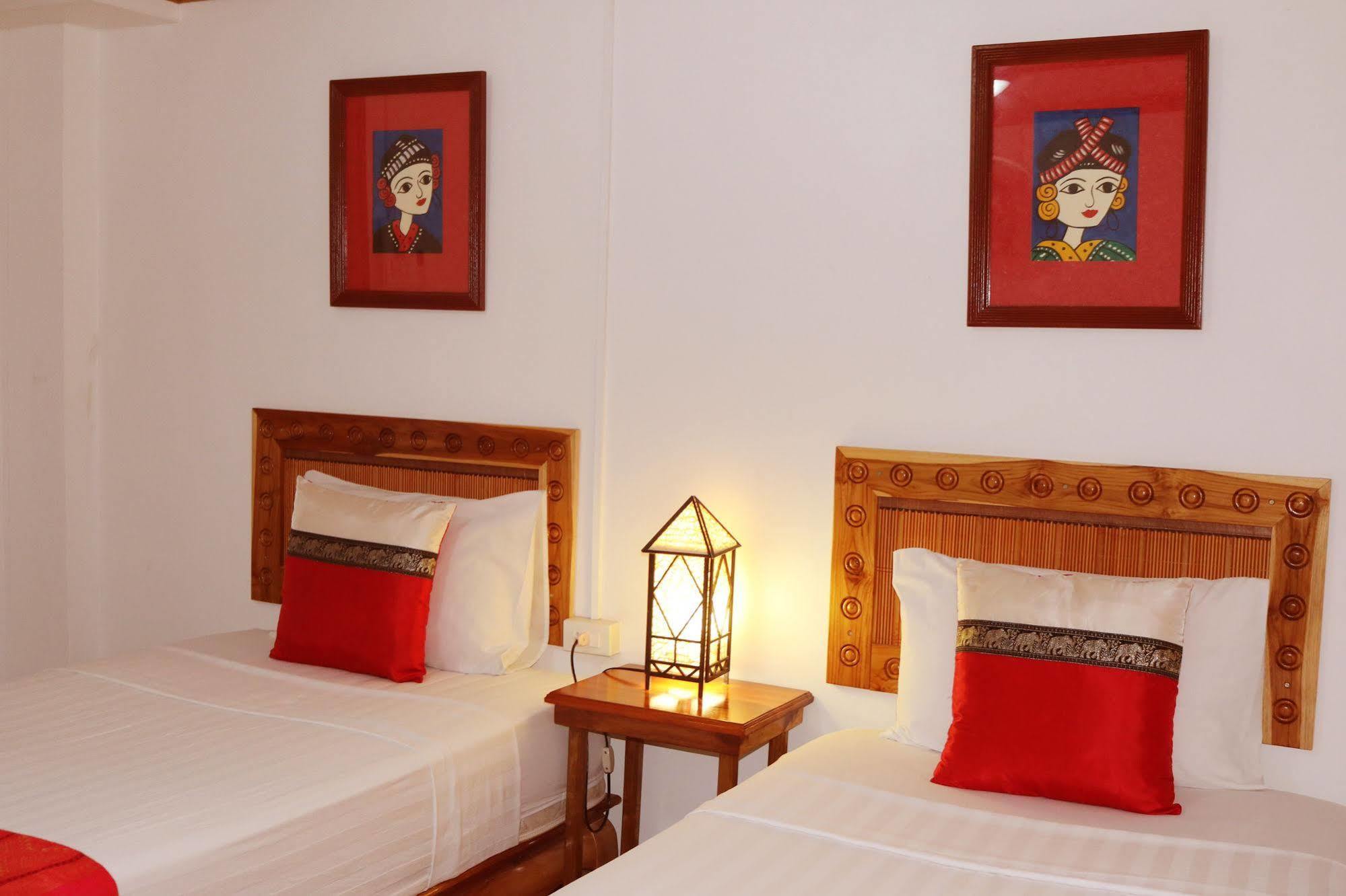 Apple Guesthouse Luangprabang Kültér fotó