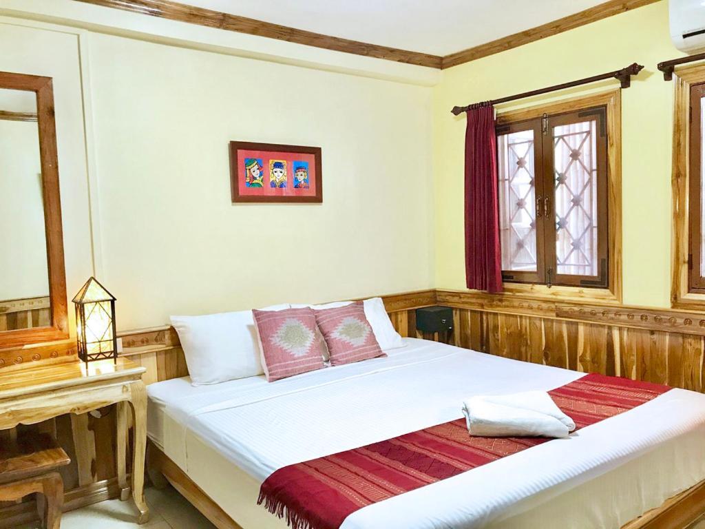 Apple Guesthouse Luangprabang Kültér fotó